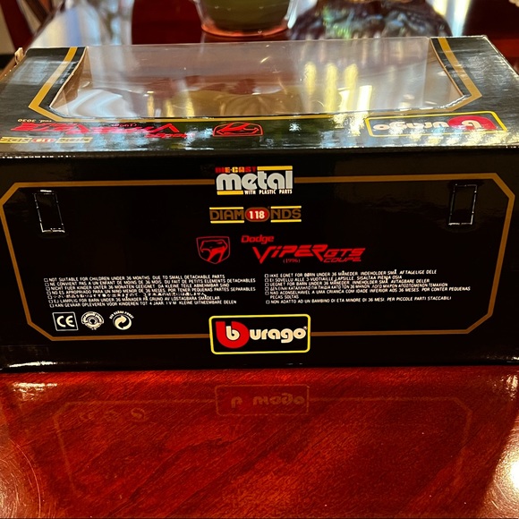 Vintage Burago Die Cast Metal 1996 Dodge Viper GTS Coupe - Picture 8 of 10